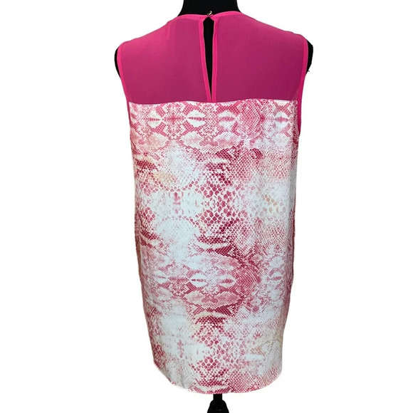 Vince Camuto pink snake print sleeveless blouse - Picture 2 of 12